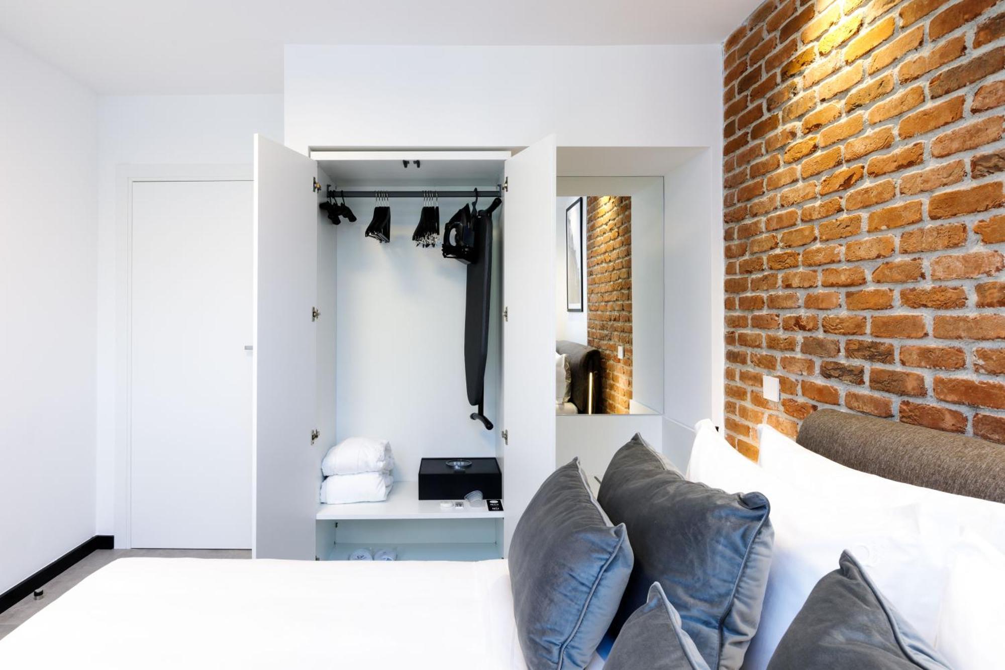 Old Town Snail Design Apartments Букурещ Екстериор снимка