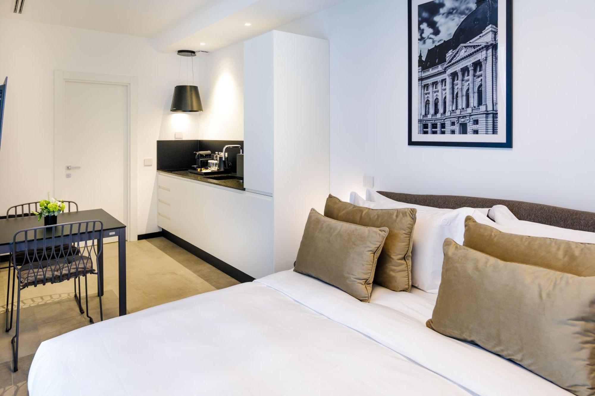Old Town Snail Design Apartments Букурещ Екстериор снимка